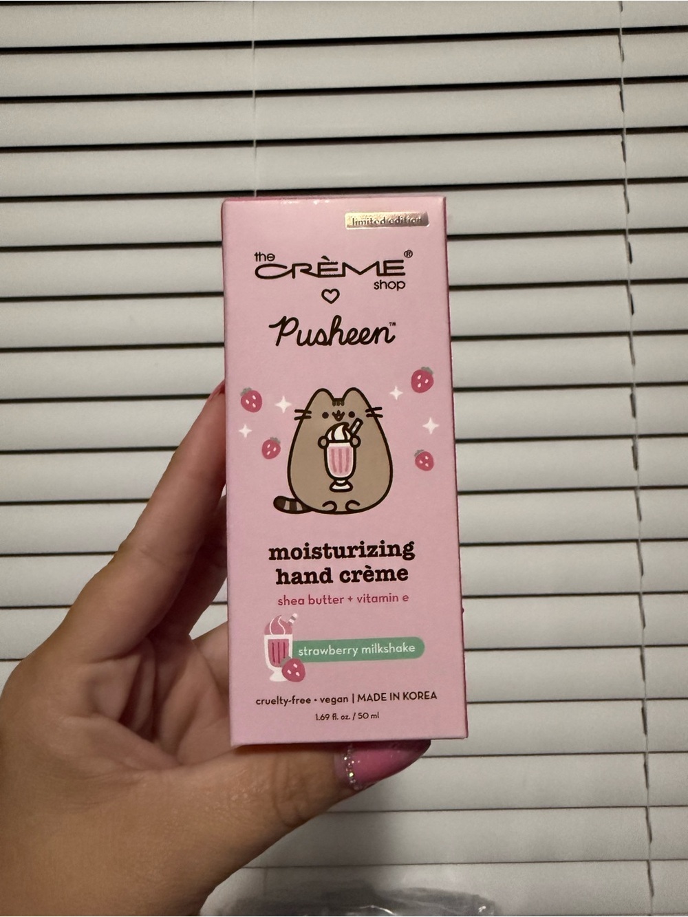 (2) Strawberry Milkshake Moisturizing Hand Crème - Picture 3 of 6